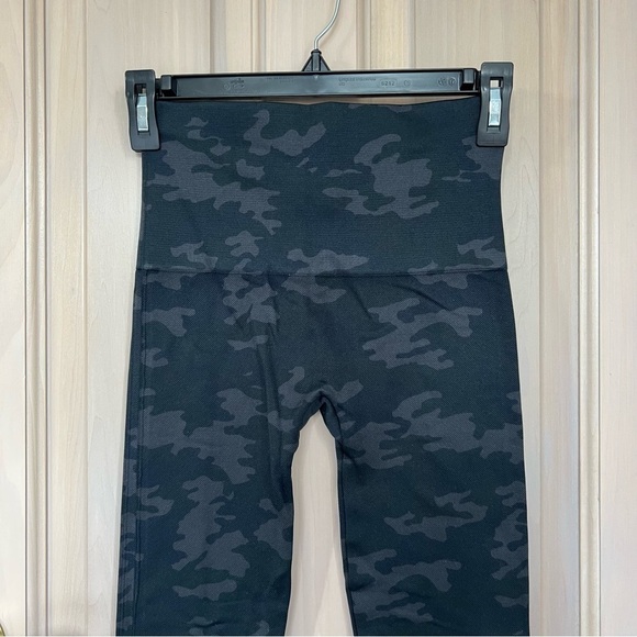 SPANX seamless camouflage leggings high waisted look at me now 9640 - Picture 3 of 10